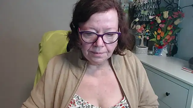 Adelewildx online show from 7, 4, 2026