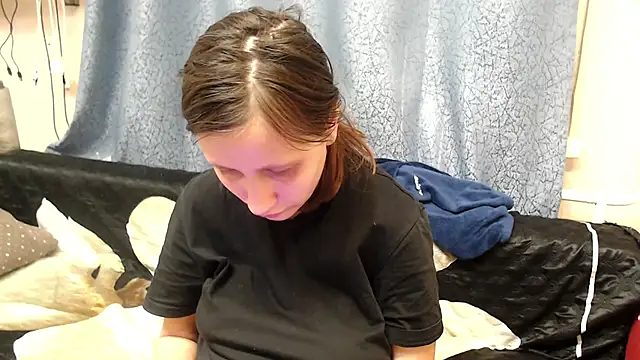 alisacucumber online show from 2, 3, 2025
