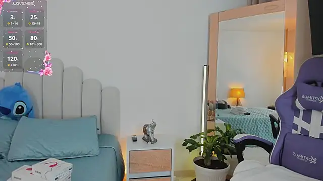 roxie gates  online show from 5, 3, 2026