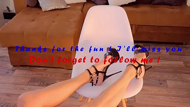 Snapshot of CaringSophie chatting on 12, 6, 2026 CaringSophie online show from 12, 6, 2026