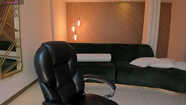 BrennaWalker online show from 20, 2, 2025