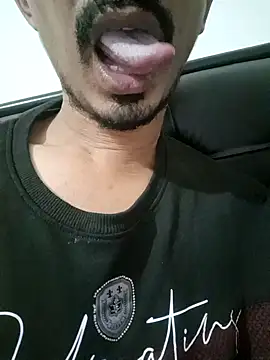 dreamtoungelick69 online show from 13, 11, 2025