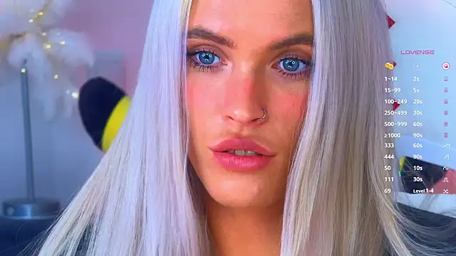 mikkixmeow online show from 29, 1, 2025