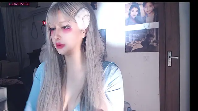 Snapshot of candy_cola chatting on 23, 10, 2025 candy cola online show from 23, 10, 2025