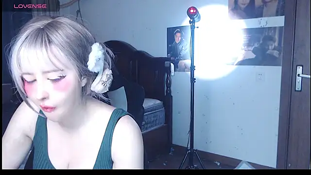 Snapshot of candy_cola chatting on 4, 11, 2025 candy cola online show from 4, 11, 2025