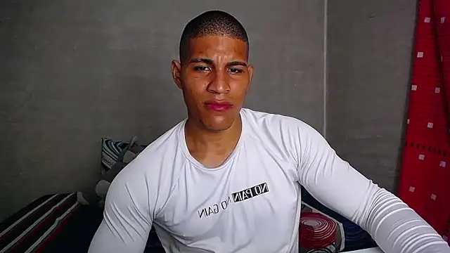 Snapshot of teddyfit19cm chatting on 4, 12, 2024 teddyfit19cm online show from 4, 12, 2024