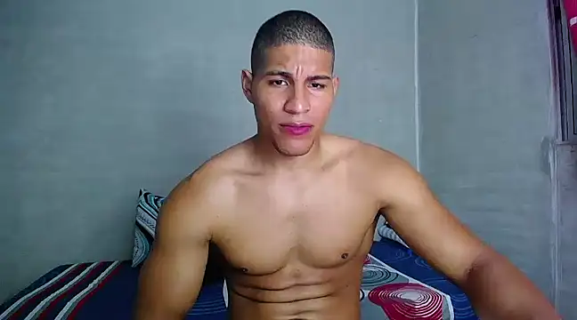 Snapshot of teddyfit19cm chatting on 12, 12, 2024 teddyfit19cm online show from 12, 12, 2024