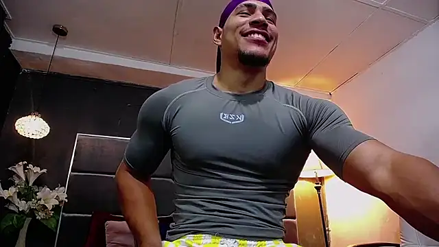 Snapshot of teddyfit19cm chatting on 2, 10, 2025 teddyfit19cm online show from 2, 10, 2025