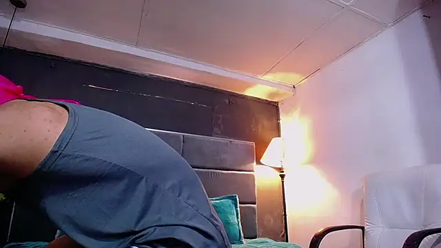 Snapshot of teddyfit19cm chatting on 8, 11, 2025 teddyfit19cm online show from 8, 11, 2025