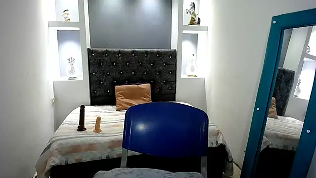 sexy latynx online show from 1, 11, 2025