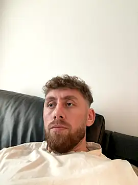 Snapshot of Cata9407 chatting on 2, 12, 2025 Cata9407 online show from 2, 12, 2025