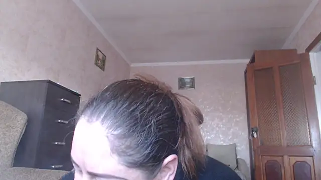 Amy August online show from 27, 2, 2026