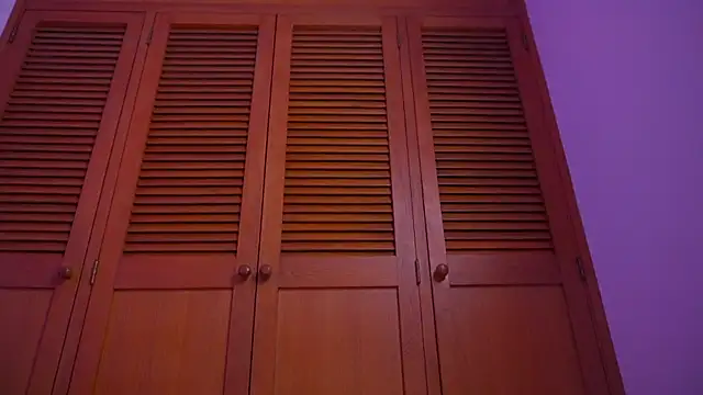 bella adams  online show from 12, 1, 2026