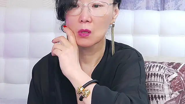 Snapshot of Asian_legs chatting on 27, 10, 2025 Asian legs online show from 27, 10, 2025