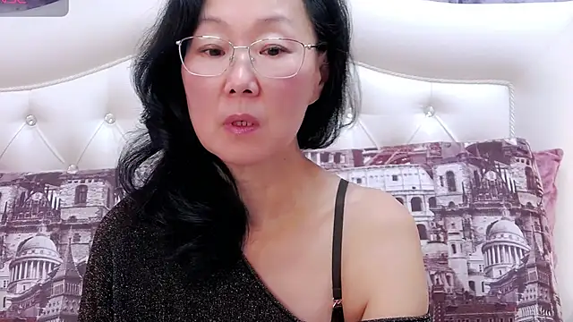 Asian legs online show from 21, 12, 2025