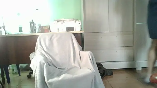 Snapshot of MILITARS chatting on 12, 6, 2026 MILITARS online show from 12, 6, 2026