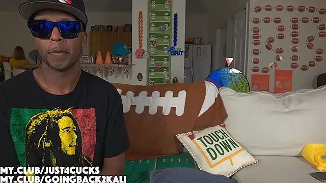 Snapshot of boomboomr00m chatting on 20, 10, 2025 boomboomr00m online show from 20, 10, 2025