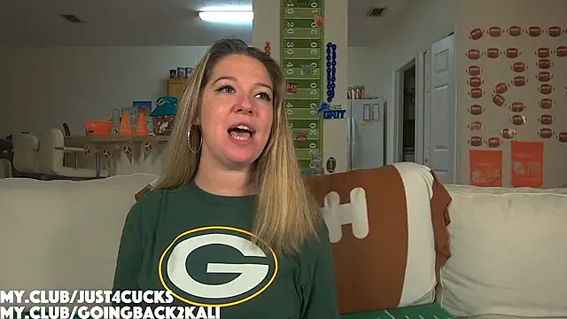 Snapshot of boomboomr00m chatting on 11, 11, 2025 boomboomr00m online show from 11, 11, 2025