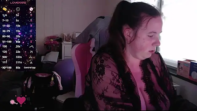 AureliaWinter online show from 12, 6, 2026