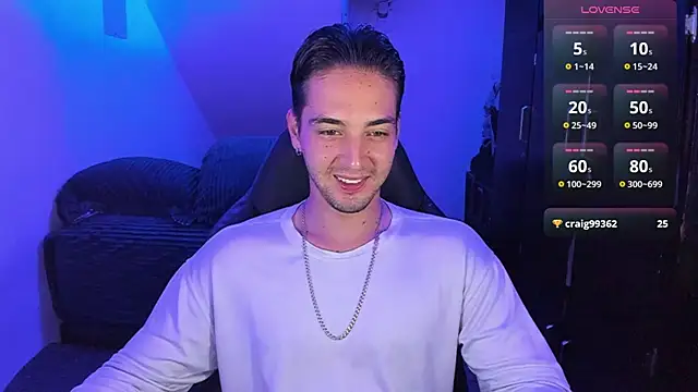 Snapshot of Alex_smith00 chatting on 7, 1, 2025 Alex smith00 online show from 7, 1, 2025