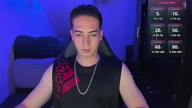 Snapshot of Alex_smith00 chatting on 1, 3, 2025 Alex smith00 online show from 1, 3, 2025