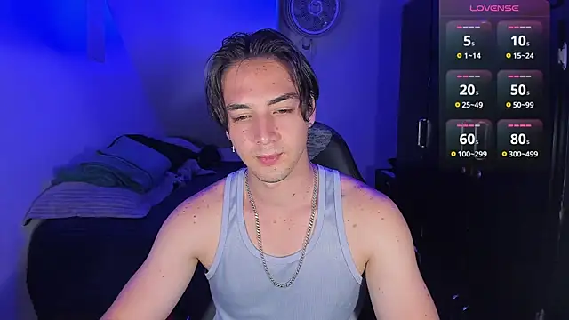 Snapshot of Alex_smith00 chatting on 18, 9, 2025 Alex smith00 online show from 18, 9, 2025