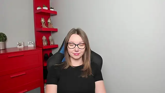 Cookie zoe online show from 14, 10, 2025