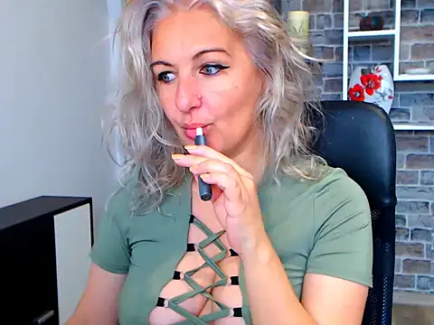 angel devil milf online show from 3, 12, 2024