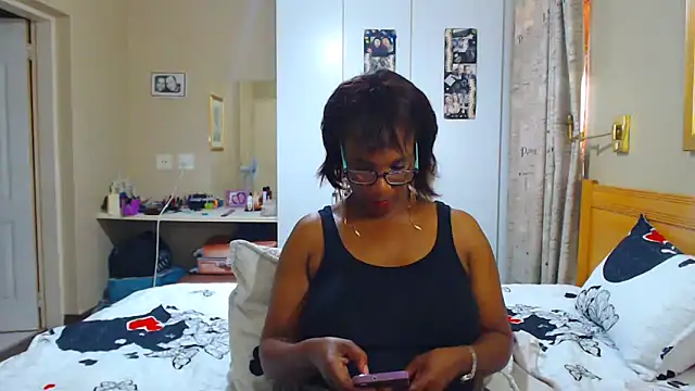 Hotgrannyx online show from 13, 2, 2025
