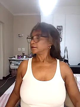 Snapshot of Hotgrannyx chatting on 28, 10, 2025 Hotgrannyx online show from 28, 10, 2025