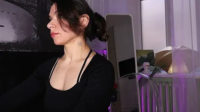 SofiaFoster  online show from 29, 10, 2025