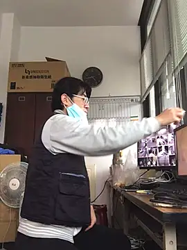 Snapshot of o0-69o chatting on 4, 2, 2025 o0-69o online show from 4, 2, 2025