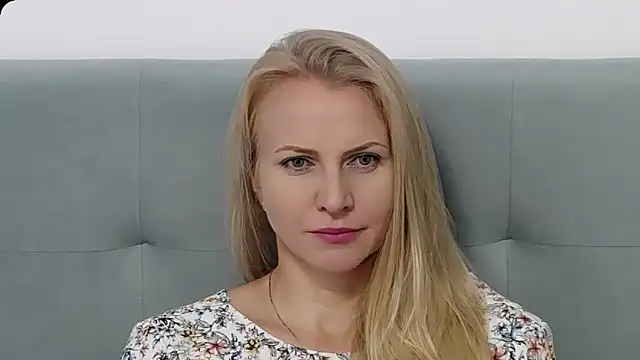 K  Adrienne online show from 30, 9, 2025