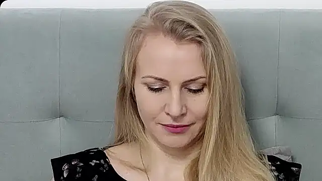 Snapshot of K__Adrienne chatting on 9, 2, 2026 K Adrienne online show from 9, 2, 2026