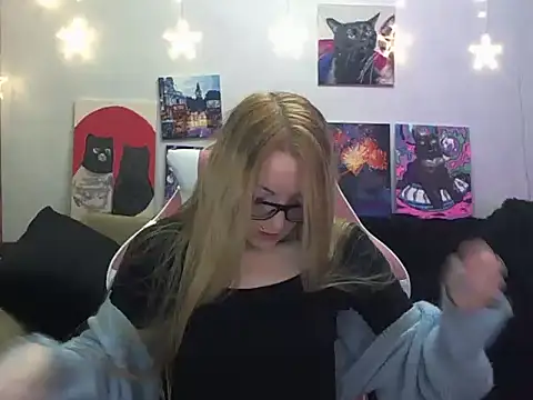 SecretSophia online show from 7, 11, 2025