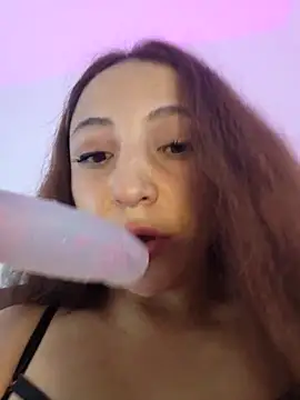 VickyHoult online show from 3, 3, 2025