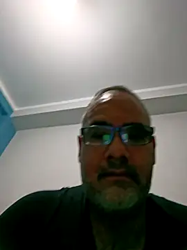 Snapshot of PhillDrake11 chatting on 8, 5, 2026 PhillDrake11 online show from 8, 5, 2026