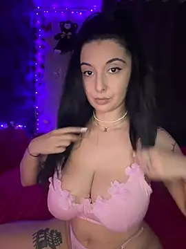 Snapshot of YreneRay chatting on 7, 6, 2026 YreneRay online show from 7, 6, 2026