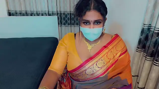 Snapshot of SonY_CaM chatting on 31, 10, 2025 SonY CaM online show from 31, 10, 2025