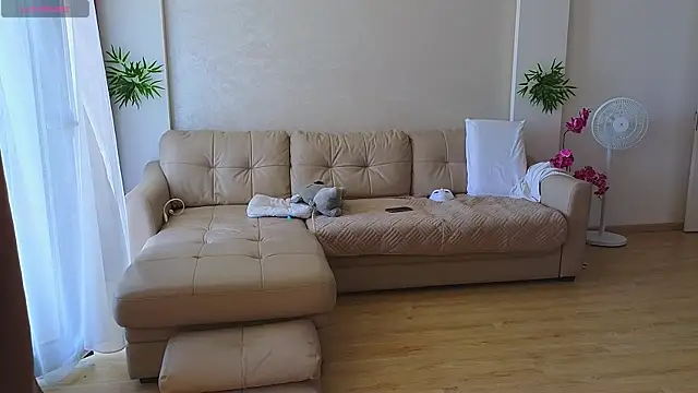 Snapshot of Rabbits_couplee chatting on 11, 9, 2025 Rabbits couplee online show from 11, 9, 2025