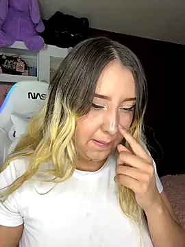 Snapshot of NibiruNairobi69 chatting on 19, 10, 2025 NibiruNairobi69 online show from 19, 10, 2025