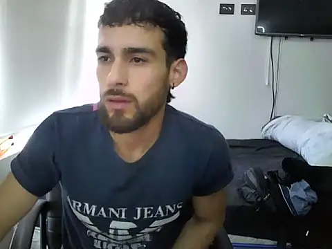 Snapshot of Emanuell__ chatting on 3, 11, 2025 Emanuell   online show from 3, 11, 2025