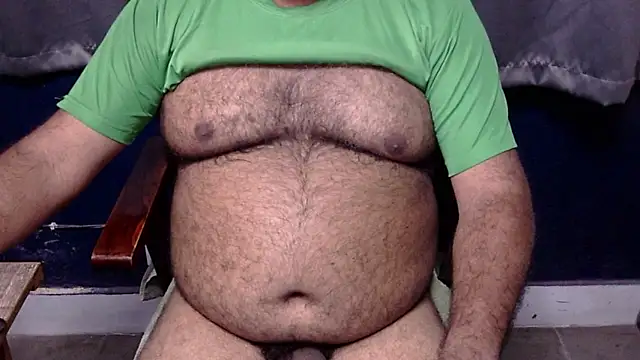 Snapshot of hairysubcub_70 chatting on 18, 7, 2026 hairysubcub 70 online show from 18, 7, 2026