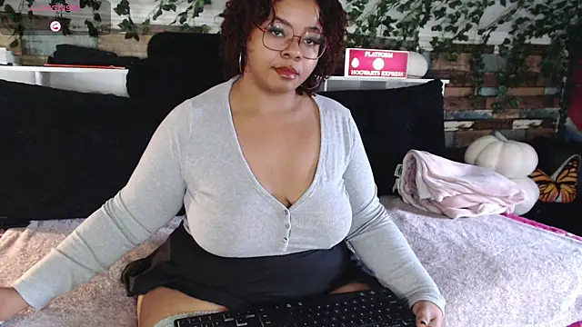 Snapshot of -khayaparker chatting on 28, 12, 2024 -khayaparker online show from 28, 12, 2024