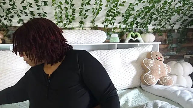 Snapshot of -khayaparker chatting on 13, 3, 2025 -khayaparker online show from 13, 3, 2025