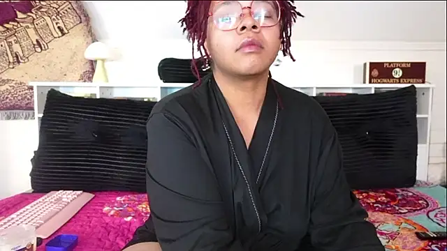 -khayaparker online show from 30, 3, 2026