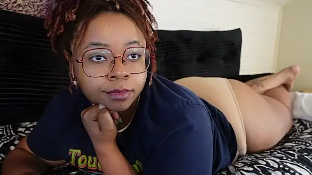 Snapshot of -khayaparker chatting on 19, 6, 2026 -khayaparker online show from 19, 6, 2026