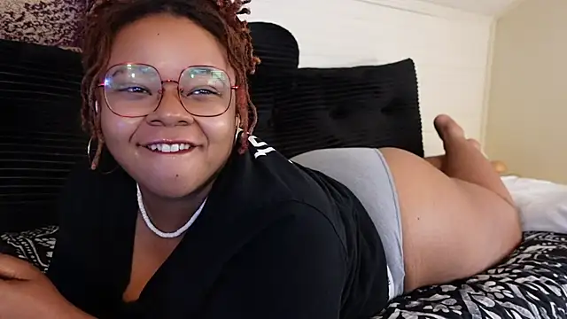 Snapshot of -khayaparker chatting on 24, 6, 2026 -khayaparker online show from 24, 6, 2026