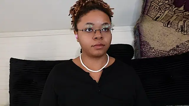 Snapshot of -khayaparker chatting on 4, 8, 2026 -khayaparker online show from 4, 8, 2026