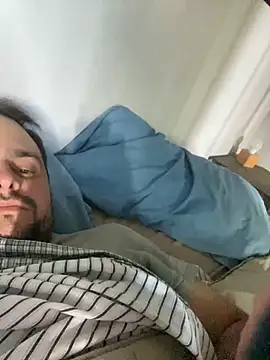 Snapshot of carlos01172011 chatting on 20, 10, 2025 carlos01172011 online show from 20, 10, 2025